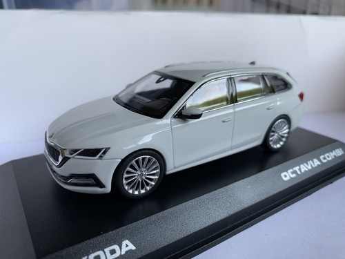 Skoda octavia combi - 1/43,